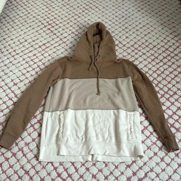 Abercrombie & Fitch Tops - Abercrombie soft collection